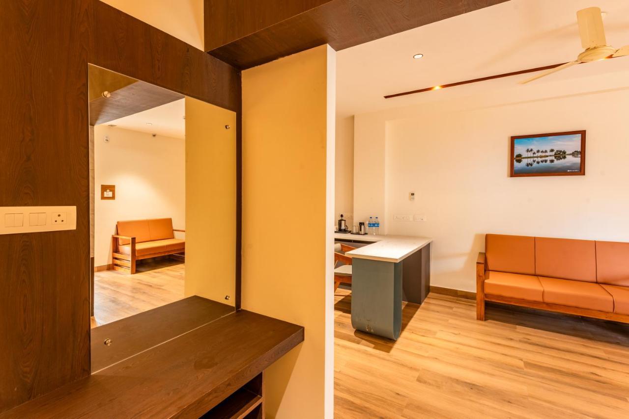 Hotel Stay Bella Kozhikode Bagian luar foto