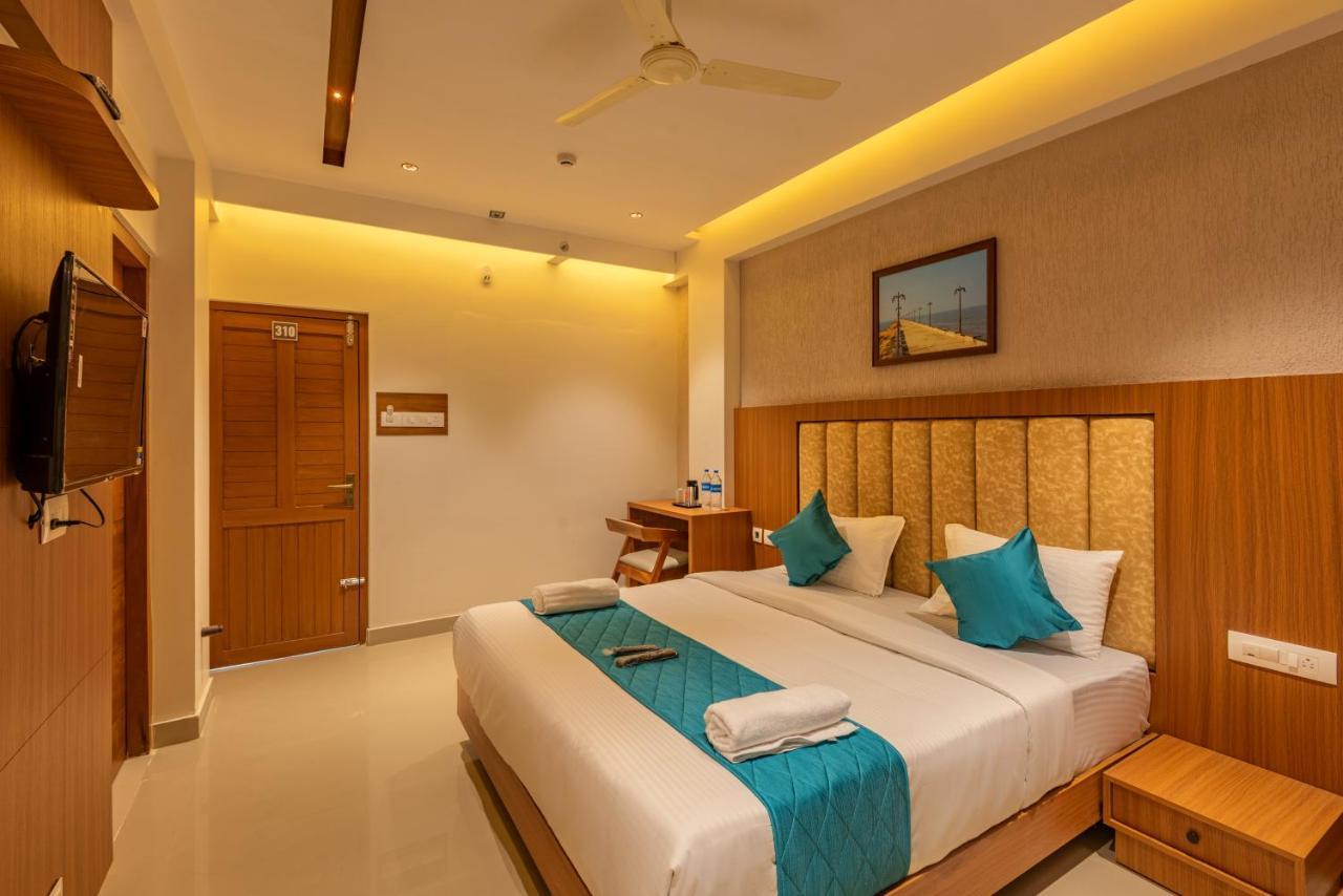 Hotel Stay Bella Kozhikode Bagian luar foto