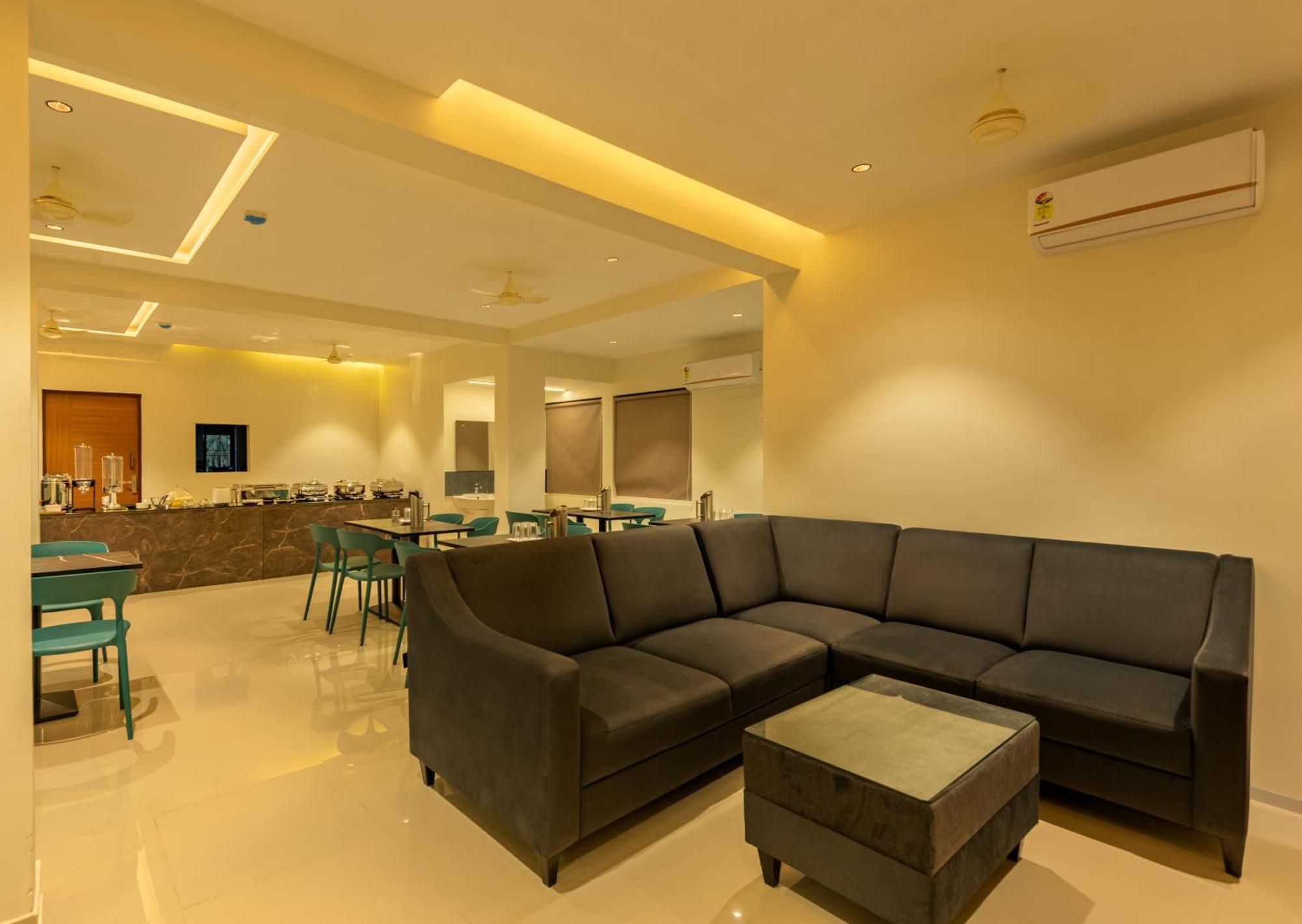 Hotel Stay Bella Kozhikode Bagian luar foto