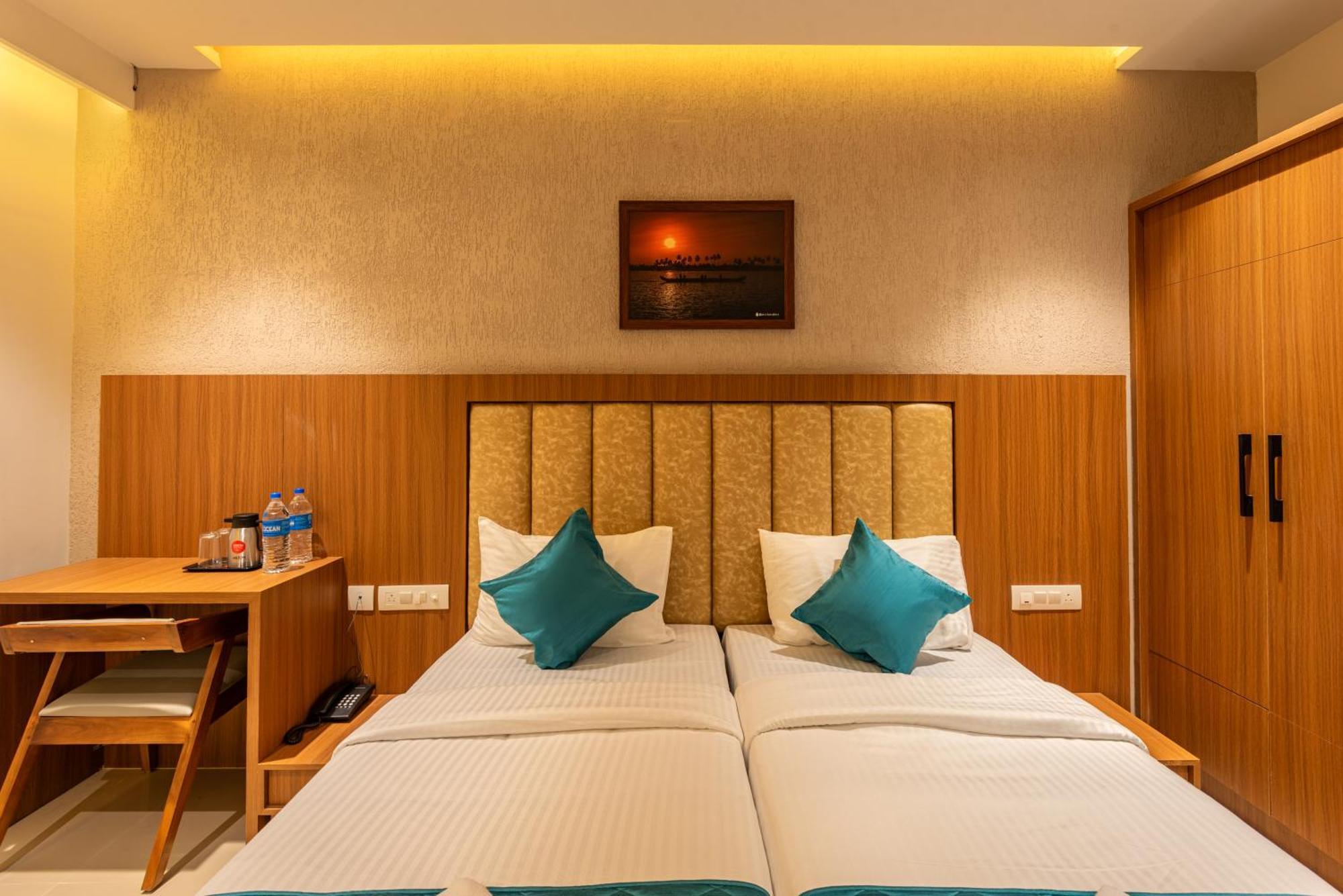 Hotel Stay Bella Kozhikode Bagian luar foto